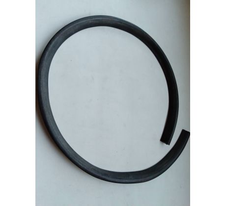 gumené tesnenie puklice R8 a Dauphine