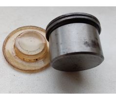 ihličkové ložisko zadného ramena