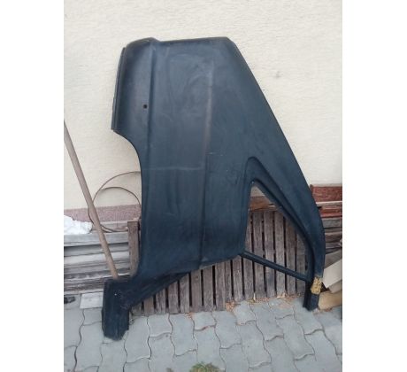 zadné blatníky R16